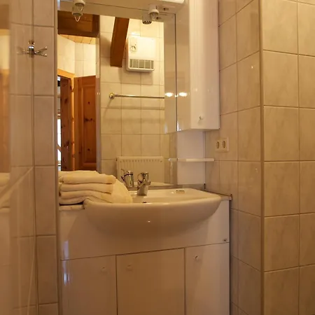 Holzblockhaeuser Fam. Schabus Дом отдыха Хермагор