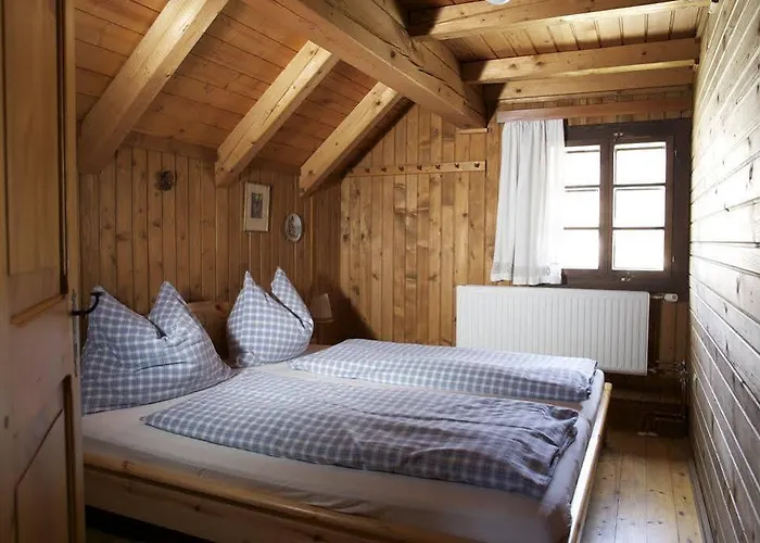 Nyaraló Holzblockhaeuser Fam. Schabus